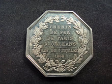 Charger l&#39;image dans la galerie, Jeton Argent : Chemin de Fer de Paris à Orléans 1838 par Bovy (Ref 1677)
