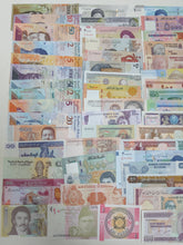 Charger l'image dans la galerie, Lot de 80 Billets du Monde Tous Différents NEUFS