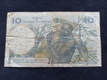 Charger l&#39;image dans la galerie, Colonies Françaises : Afrique Occidentale : 10 Francs (21-11-1953) (Ref47)
