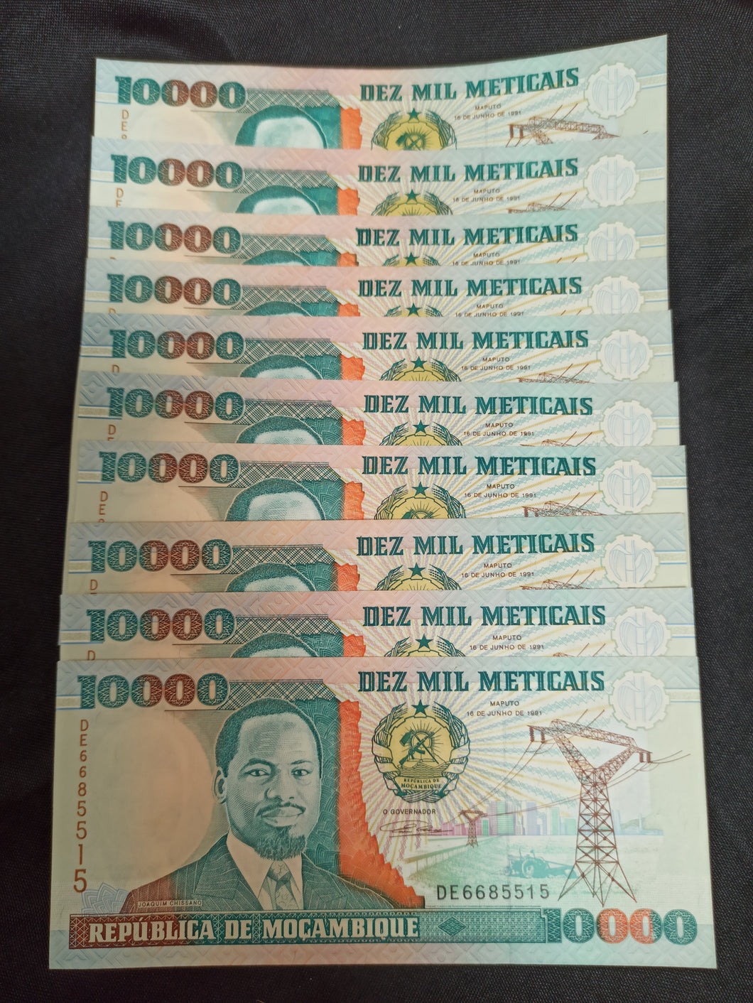 Mozambique : Lot de 10 X 10000 Meticais 1991 pNEUF et NEUF