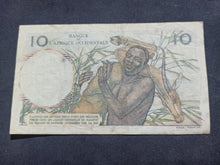 Charger l&#39;image dans la galerie, Afrique de l&#39;Ouest : 10 Francs 1946 (Ref 1611)
