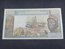 Charger l&#39;image dans la galerie, Af de l&#39;Ouest : Côte d&#39;Ivoire 5000 Francs 1985 (Ref 1785)
