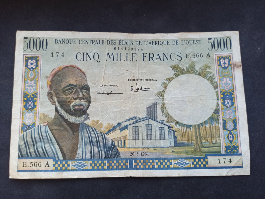 Afrique de l'Ouest : Côte d'Ivoire : 5000 Francs 1961 A Sign 2 (Ref 2715)