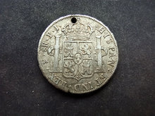 Charger l&#39;image dans la galerie, Bolivie : 8 Reales 1820 Argent ; Trouée (Ref 2998)
