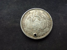 Charger l&#39;image dans la galerie, Bolivie : Un Boliviano 1873 Argent ; Trouée (Ref 3005)
