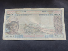 Charger l&#39;image dans la galerie, Afrique de l&#39;Ouest : 5000 Francs 1992 K (Ref 3168)
