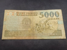 Charger l&#39;image dans la galerie, Madagascar : 25000 Francs 1993 (Ref 3175)

