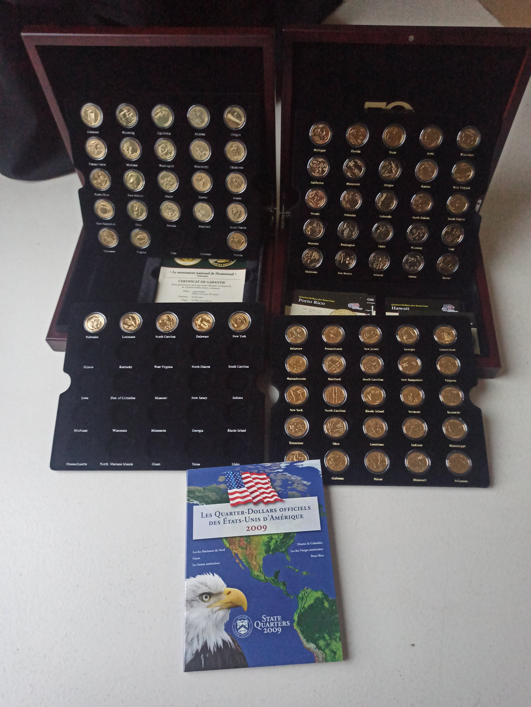 Lot Coffret Bois 84 X Quarter Dollar Etats-Unis Plaqué Or