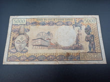 Charger l'image dans la galerie, Cameroun : 5000 Francs 1974 (Ref 3306)
