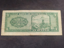 Charger l'image dans la galerie, Guatemala : 1 Quetzal 1956 (Ref 3510)
