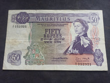 Charger l'image dans la galerie, Ile Maurice : 50 Rupees 1967 Sign 2 ; Pick 33b (Ref 3566)
