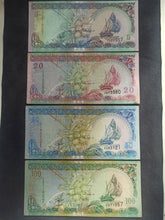 Charger l'image dans la galerie, Maldives : 5/20/50 et 100 Rufiyaa 2000 (Ref 3569)
