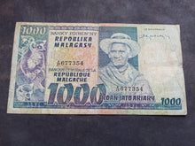Charger l'image dans la galerie, Madagascar : 1000 Francs 1974 (Ref 3755)

