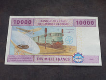 Charger l'image dans la galerie, Afrique Centrale : 10000 Francs 2002 T (Ref 3767)
