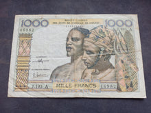 Charger l'image dans la galerie, Afrique de l'Ouest : 1000 Francs Sign 8 ; Pick 103Ai (Ref 3770)
