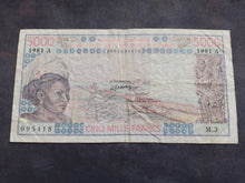 Charger l'image dans la galerie, Afrique de l'Ouest : 5000 Francs 1981 A (Ref 3771)
