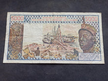 Charger l'image dans la galerie, Afrique de l'Ouest : 5000 Francs 1981 A (Ref 3771)
