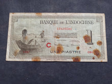 Charger l'image dans la galerie, Indochine : Une Piastre 1945 C (Ref 3786)
