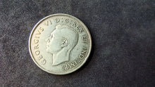 Charger l'image dans la galerie, Canada : 50 Cent 1945 Argent (Ref 3930)
