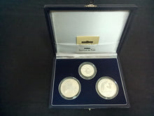 Charger l&#39;image dans la galerie, Coffret 2 X 100 Francs et 5 Francs Terres Australes et Antarctiques Argent BE
